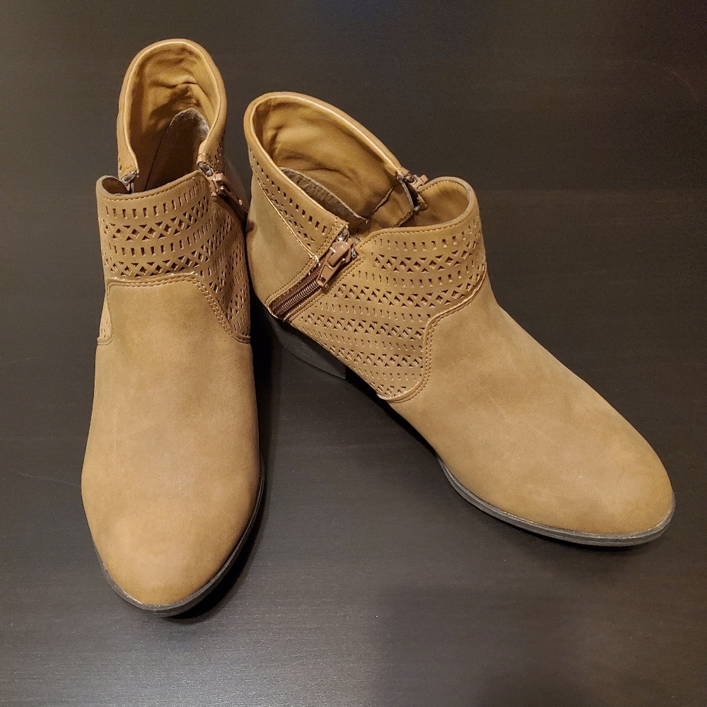 Me Too Ankle Boots